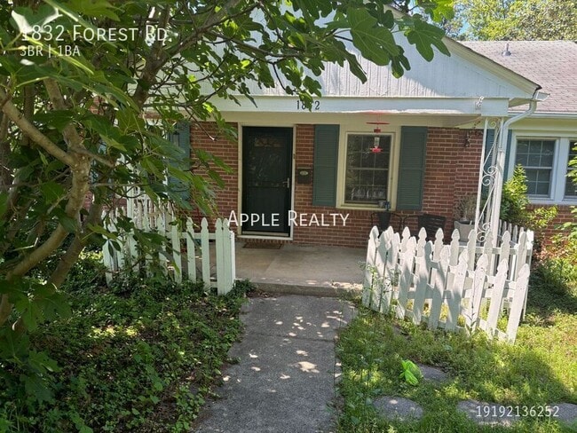 Building Photo - 1832 Forest Rd