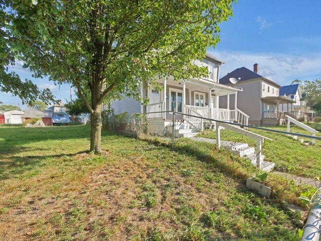 Foto del edificio - Newly Updated 2 Bedroom Home – Bright, Mod...