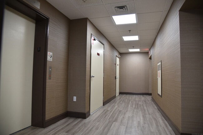 Foto del edificio - 32 Haviland St