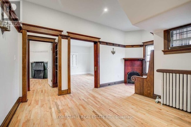 Building Photo - 265 High Park Ave