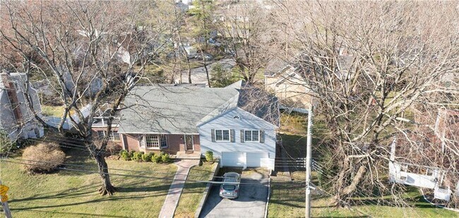 Foto del edificio - 51 Amherst Dr