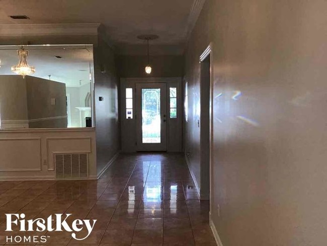 Building Photo - 4576 Antler Hill Dr E