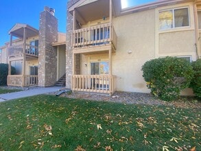 Building Photo - 848 Tenderfoot Hill Rd #101 Colorado Spgs