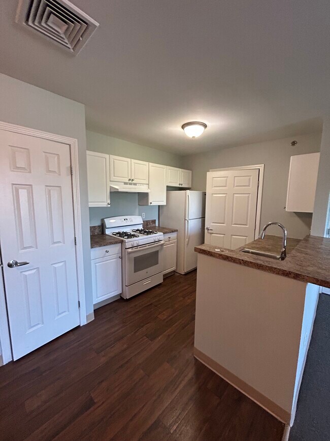 Foto del edificio - 2bed 2 bath