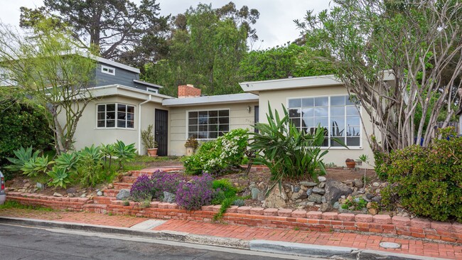 Foto del edificio - Mid Century Home in Mission Hills