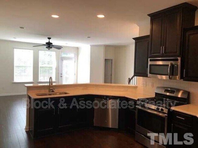 Building Photo - 4007 Robious Ct