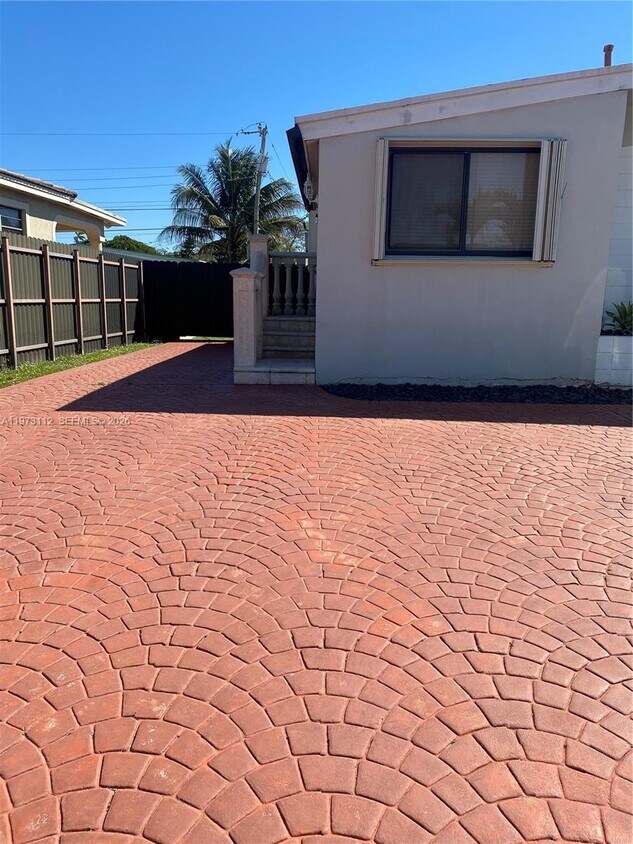 Foto del edificio - 3181 SW 84th Ct