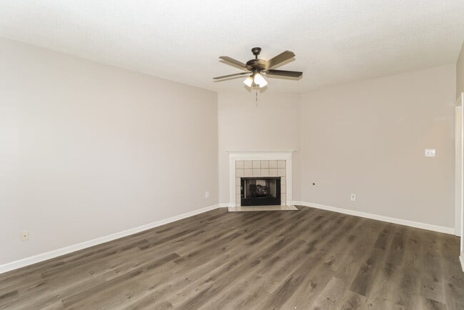 Foto del edificio - 8708 Overcup Oaks Dr