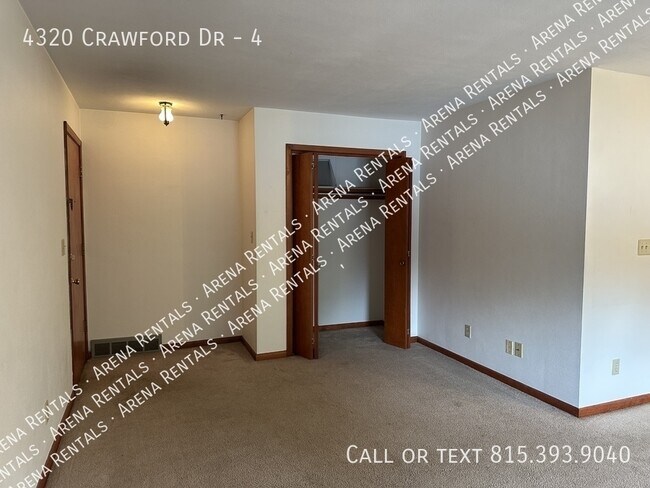 Foto del edificio - 4320 Crawford Dr