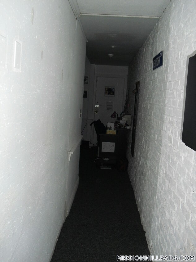 Foto del edificio - 61 S Huntington Ave