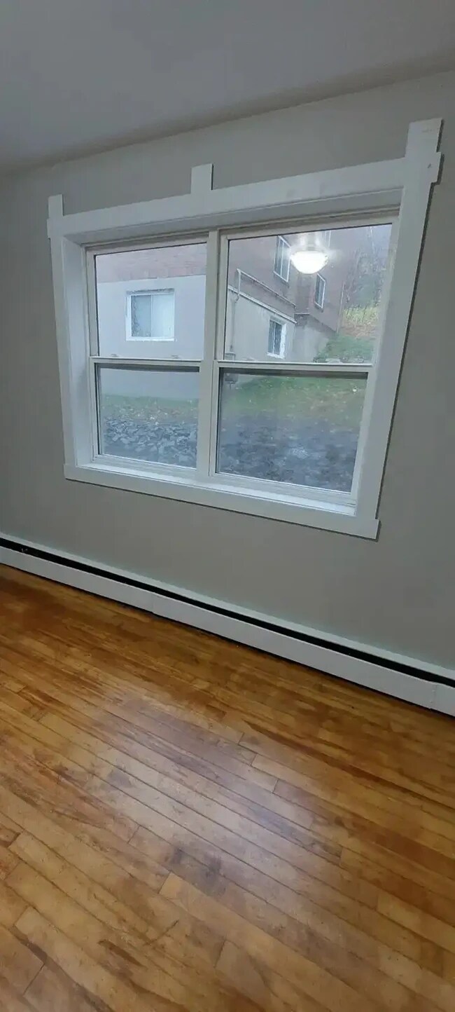 Photo du bâtiment - 8 Lawrence St