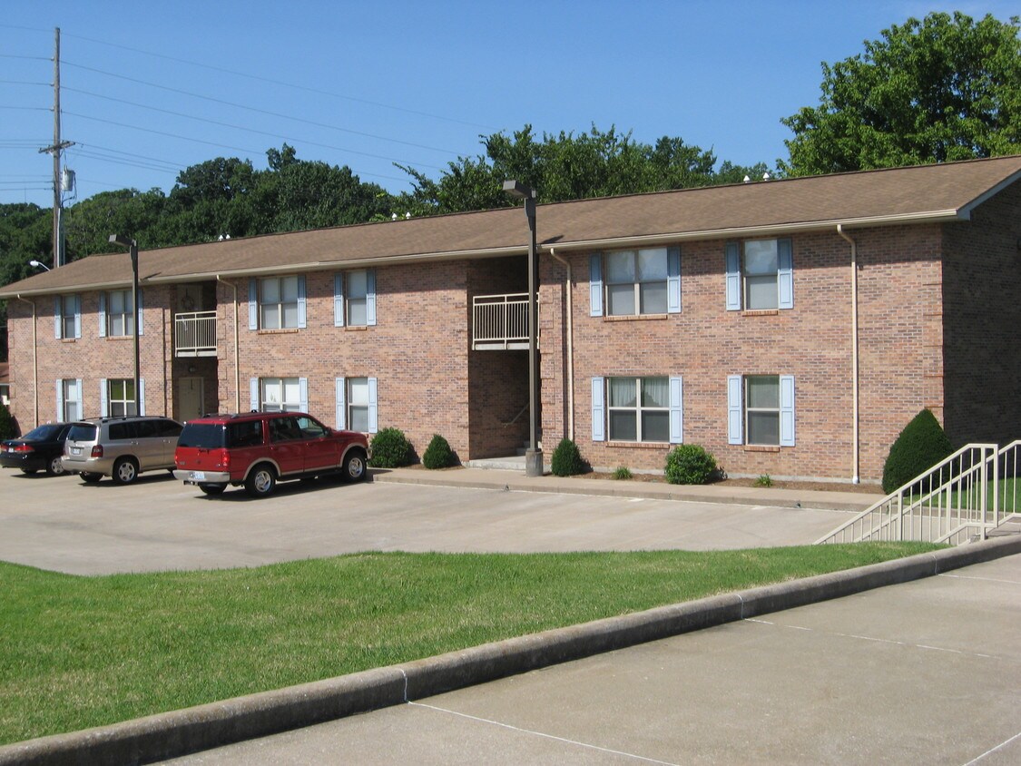 Primary Photo - 2712 Independence St
