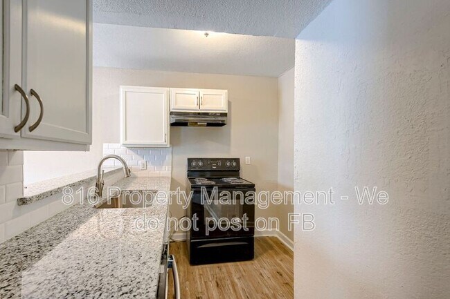 Foto del edificio - 6901 Jackson Ave