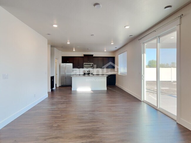Foto del edificio - 9433 Clancey St
