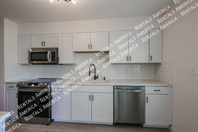 Building Photo - 9275 E Mission Ln