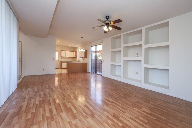 Foto del edificio - 2927 N Cardell Cir