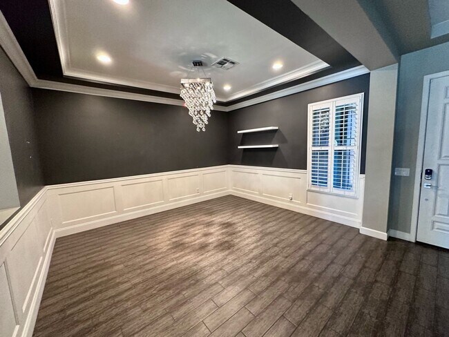 Building Photo - 7507 E Pampa Ave