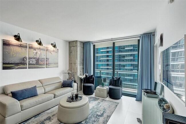 Foto del edificio - 1300 S Miami Ave