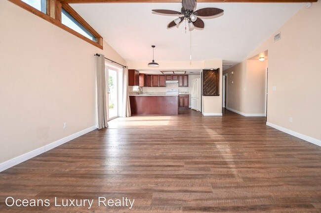 Building Photo - 3 br, 2 bath House - 380 Brookline Ave