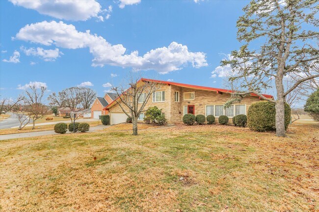 Foto del edificio - 1803 Golfview Dr