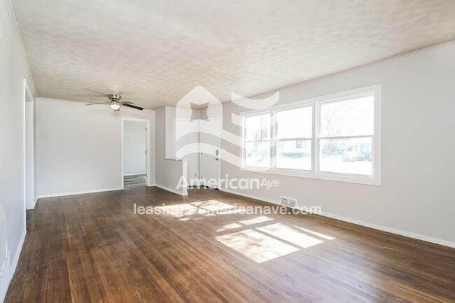 Foto del edificio - 725 E 42nd St N