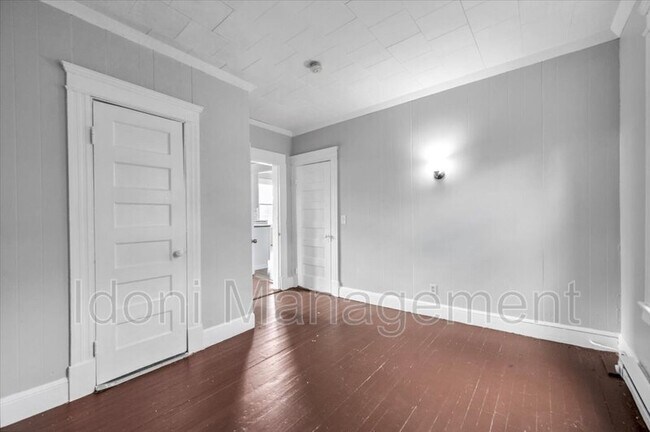 Foto del edificio - 137 Central Ave