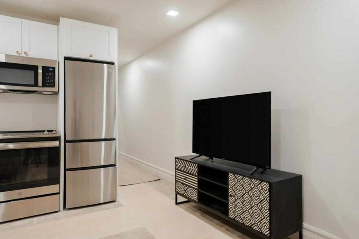 Foto principal - 505 E Travis St