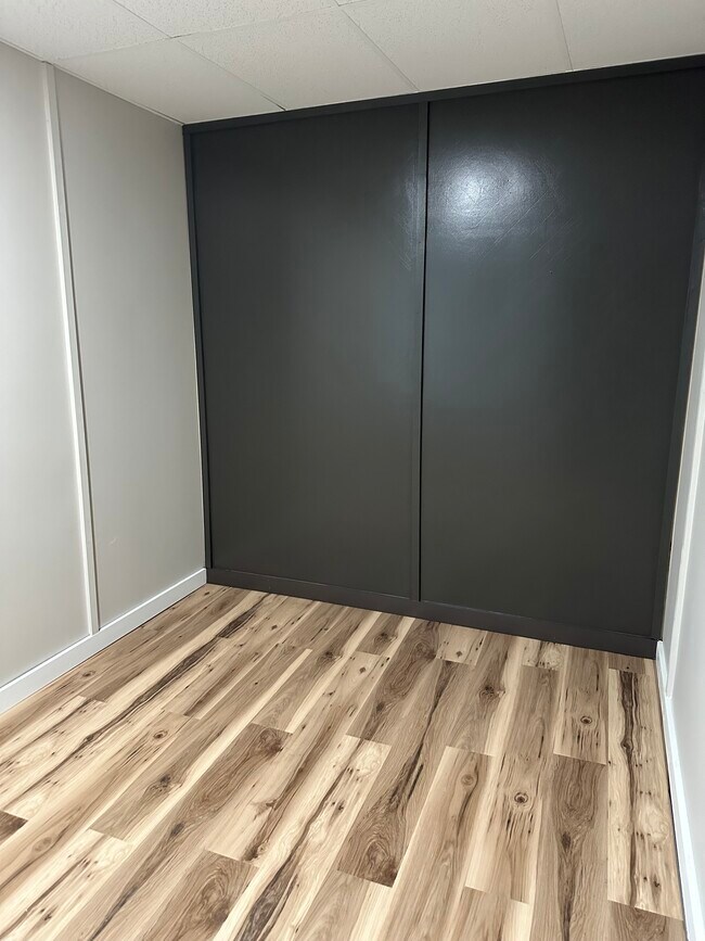 Foto del edificio - 415 S James St