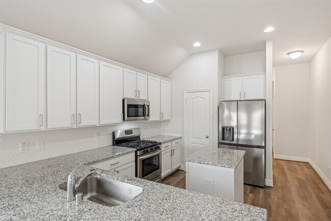 Foto del edificio - 22642 Rosebush Hl Rd