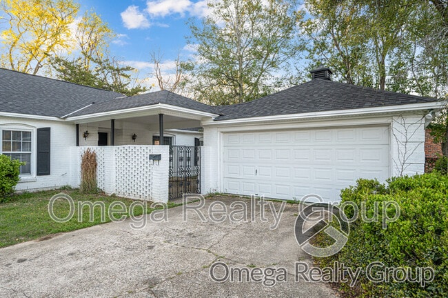 Building Photo - 3018 Bryn Mawr Rd