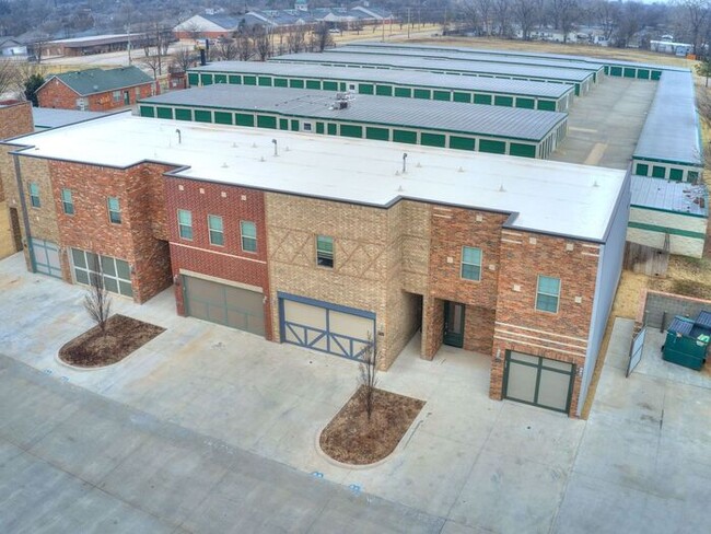 Building Photo - West Normans Best Kept Secret!