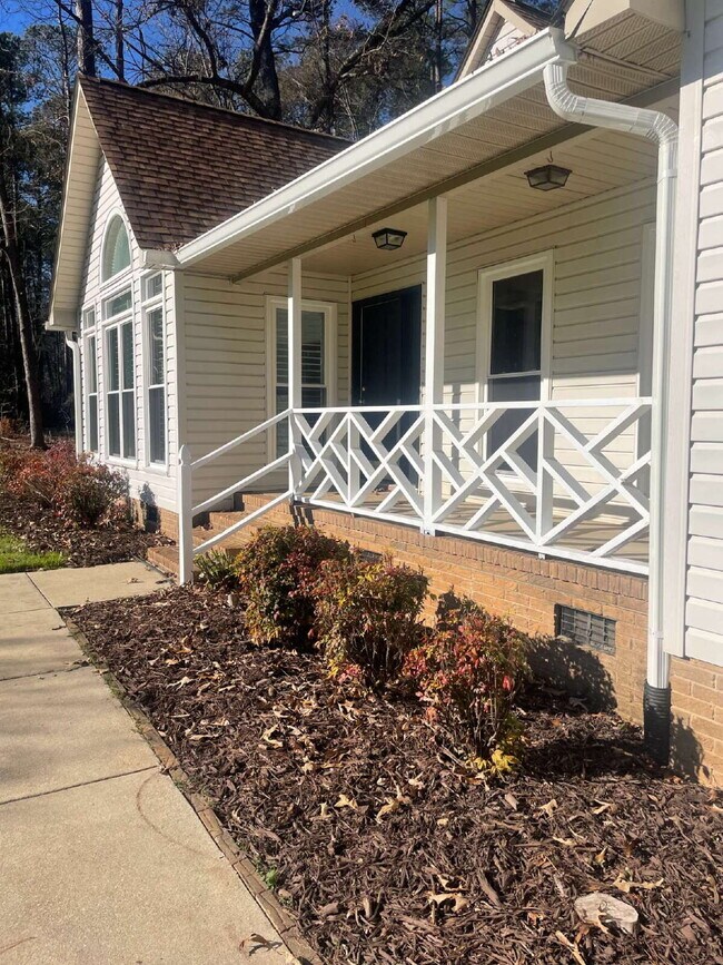 Foto del edificio - 1782 Hickory Ridge Rd