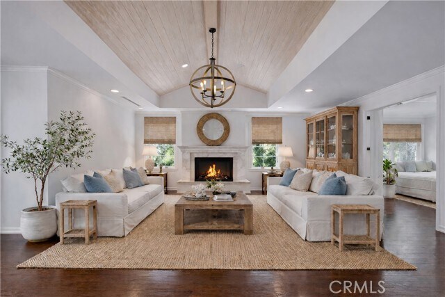 Building Photo - 1330 Santanella Terrace