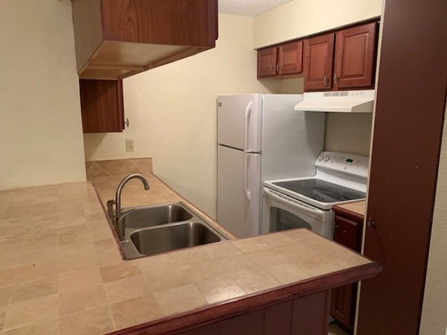 Foto del edificio - 1BD/1BA Condo located on the Germantown/Me...