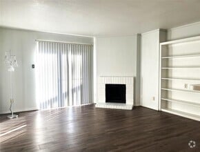 Building Photo - 12905 Woodforest Blvd