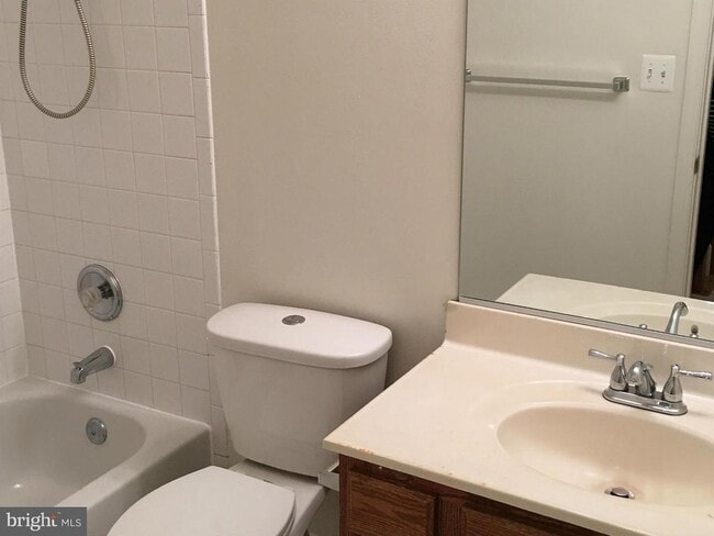 Building Photo - 3430 Brahms Dr
