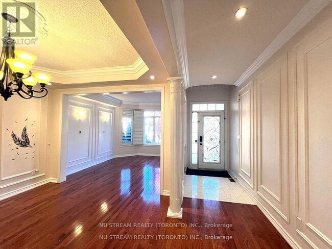 Building Photo - 5 Victoria Wood Ave