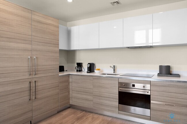 Foto del edificio - 777 N Ocean Dr