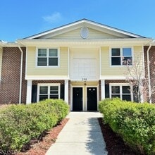 Building Photo - 290 3rd St