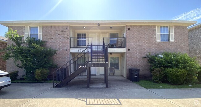 Building Photo - 334 S 40th St