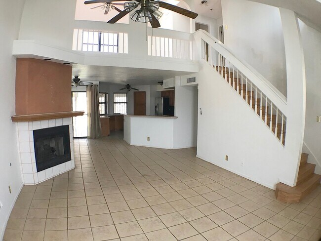 Building Photo - Northeast El Paso 3 bed with Refrig A/C an...
