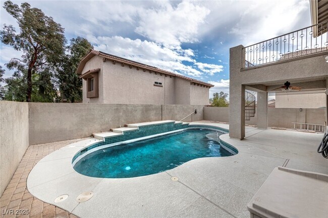 Foto del edificio - 9460 Glendora Valley St