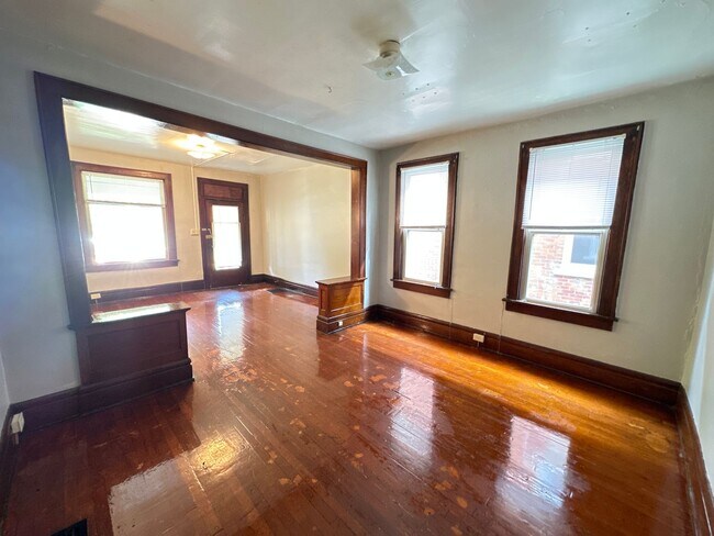Building Photo - N 4th St 1703-1705 MLR
