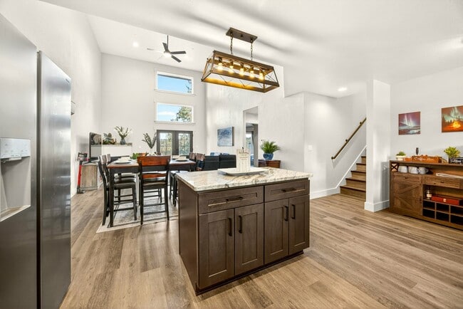 Building Photo - 4713 Red Tail Dr