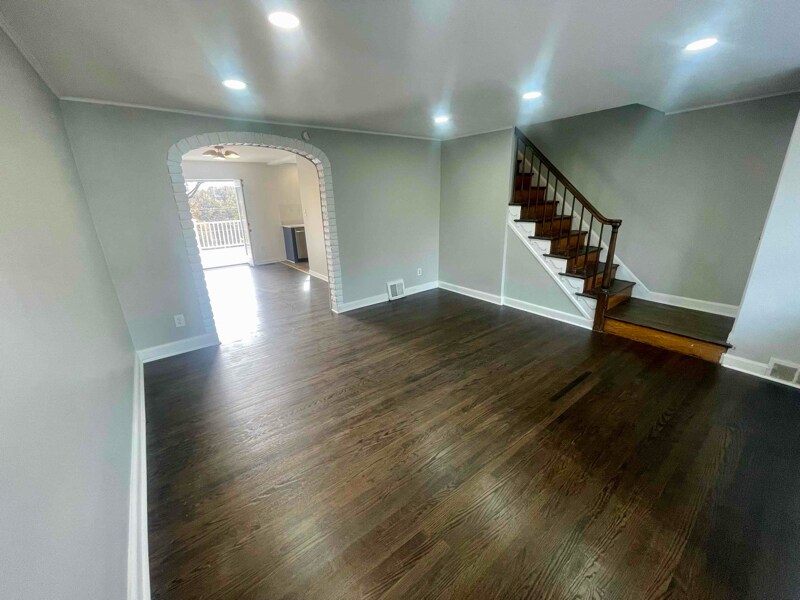 Primary Photo - 3926 Stratford Rd