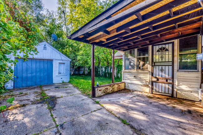 Building Photo - 10724 McKinney St
