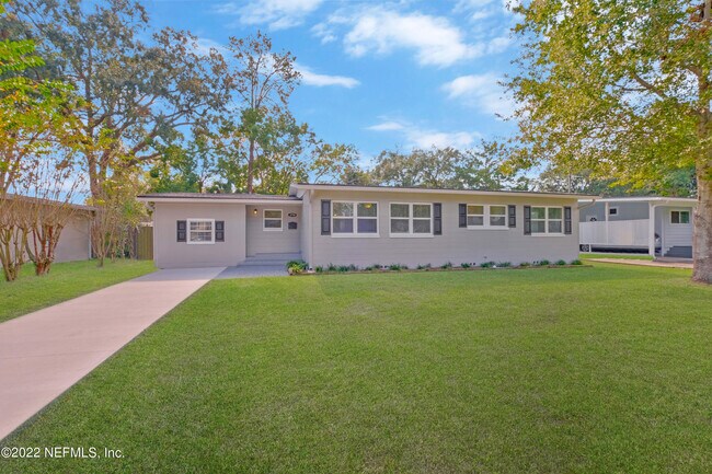 Building Photo - 3754 Marianna Rd