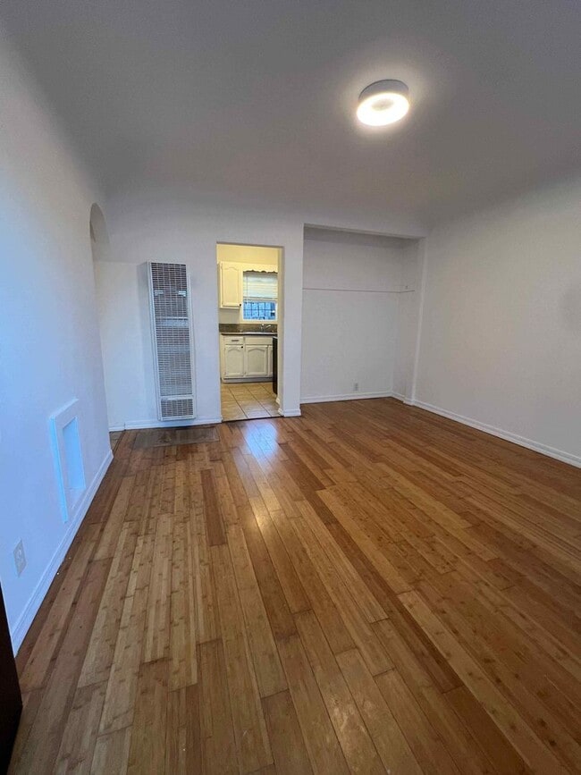 Foto del edificio - Newly Renovated 1 Bedroom in West Adams