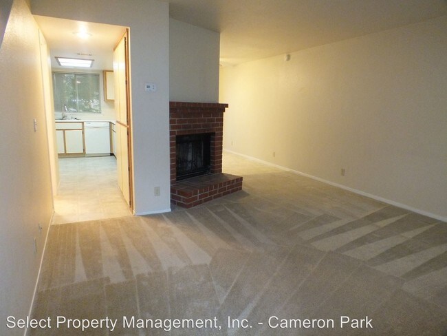 Building Photo - 2584 Greenwood Ln