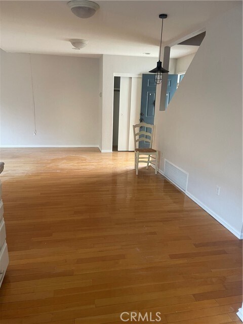Building Photo - 5567 Crescent Ave